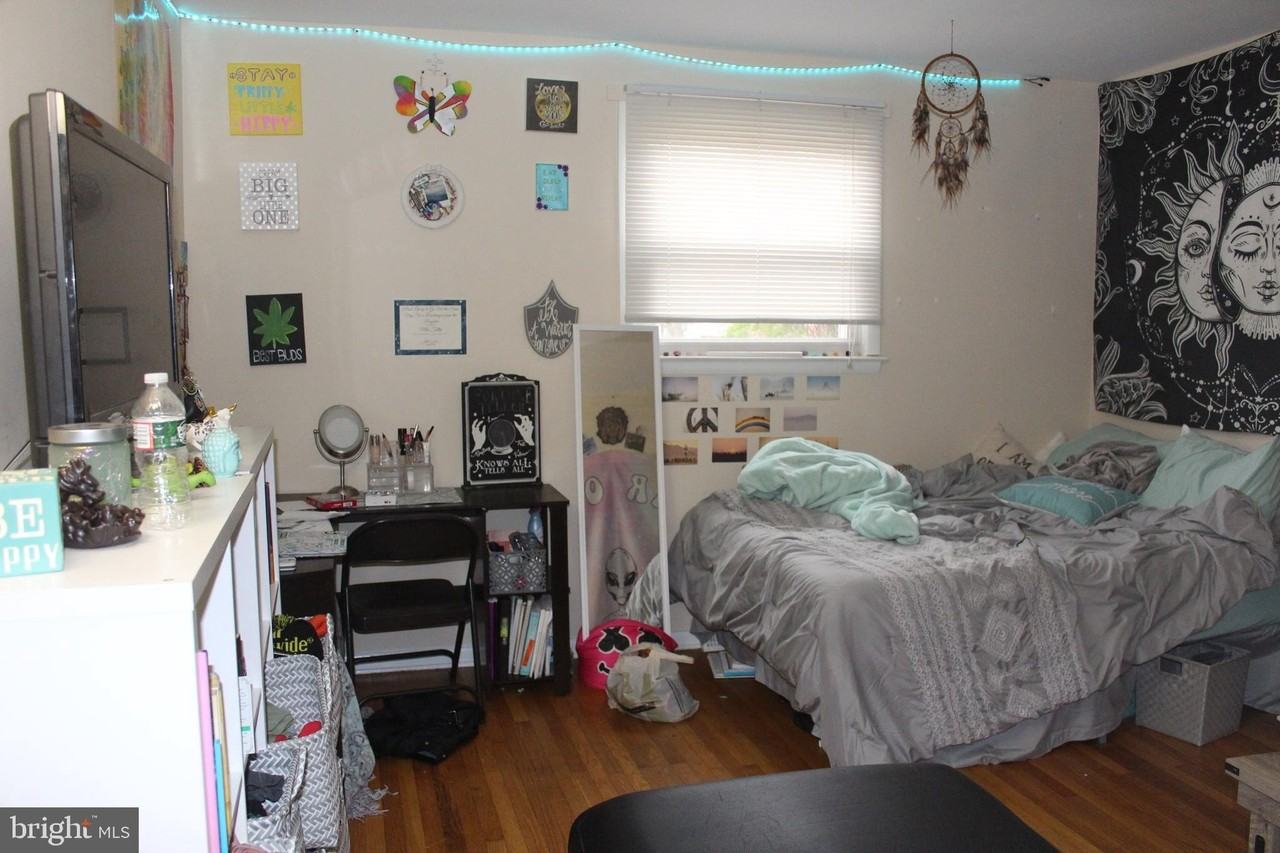 107 Franklin Street - Photo 7 of 17