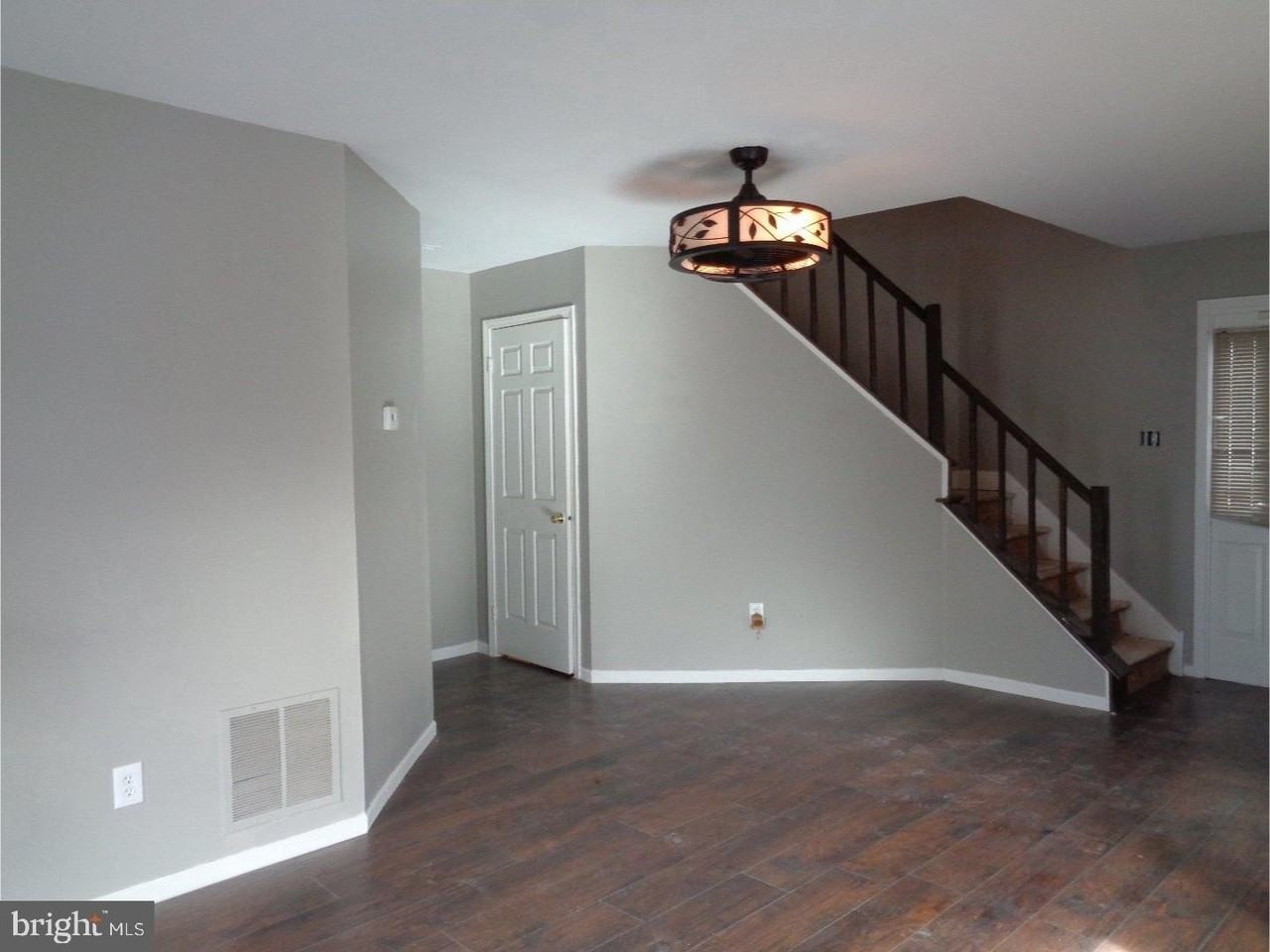 101 Greenridge Circle - Photo 5 of 16