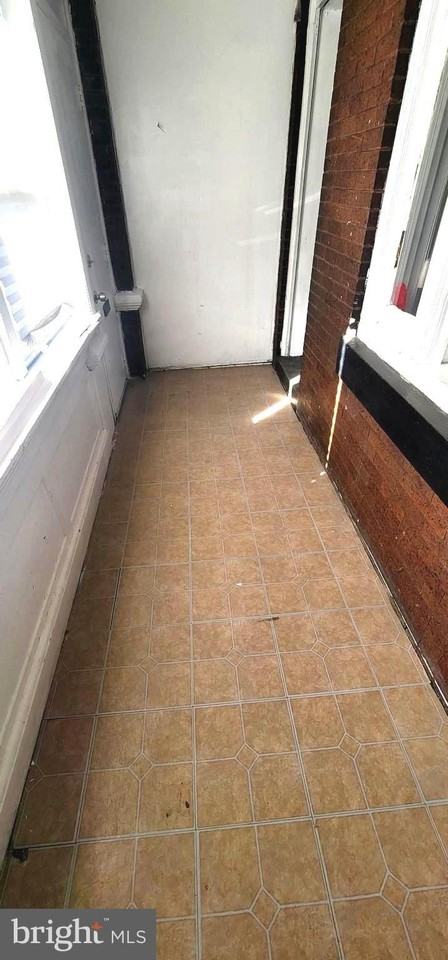 1451 S Etting St - Photo 3 of 26