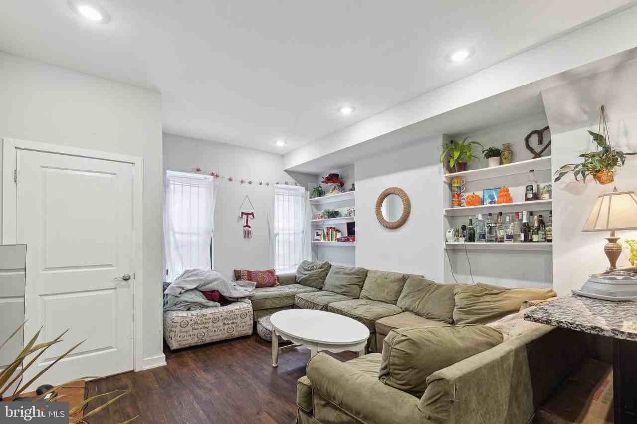 1715 Monument St - Photo 5 of 30