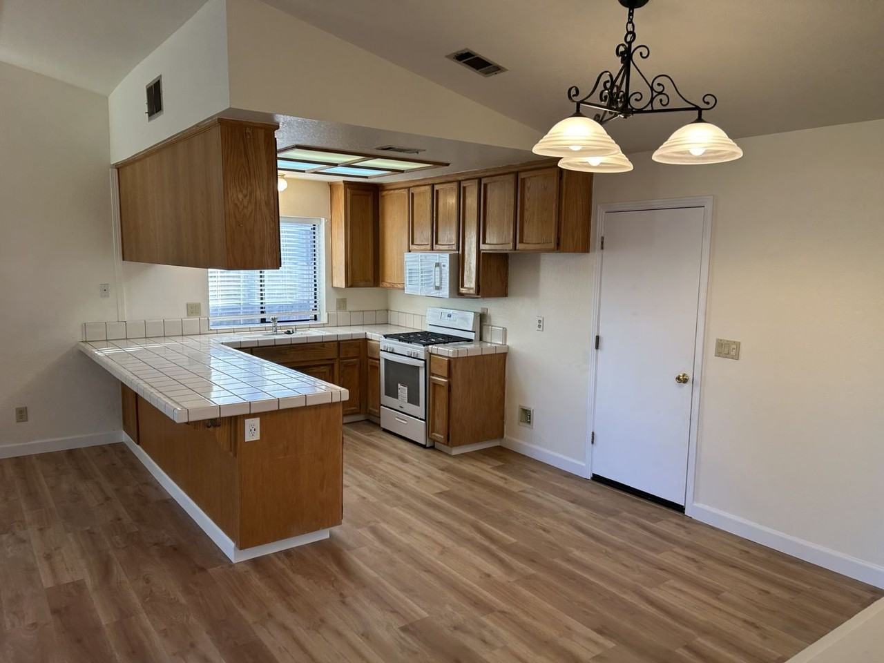 329 Marna Dr - Photo 7 of 21