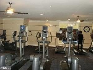 2655 Prosperity Ave Apt 240 #240 - Photo 2 of 9