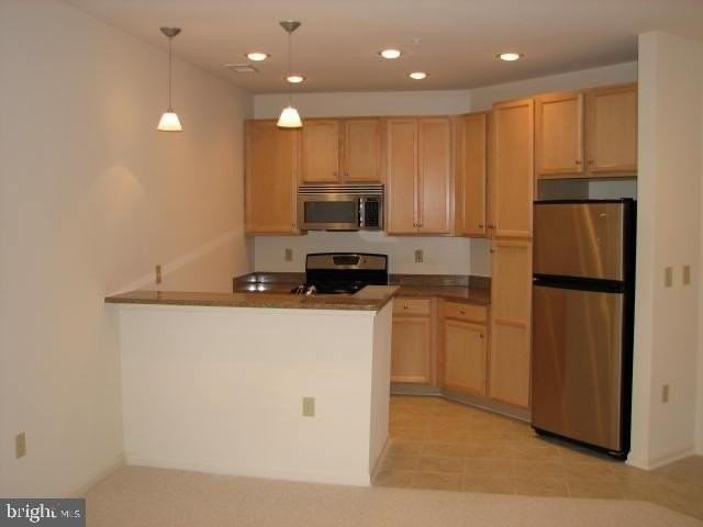 2655 Prosperity Ave Apt 240 #240 - Photo 4 of 9