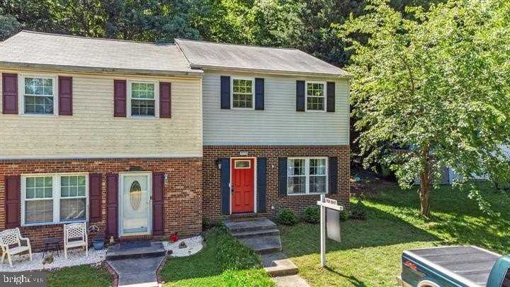 3715 Mainsail Cove - Photo 2 of 44