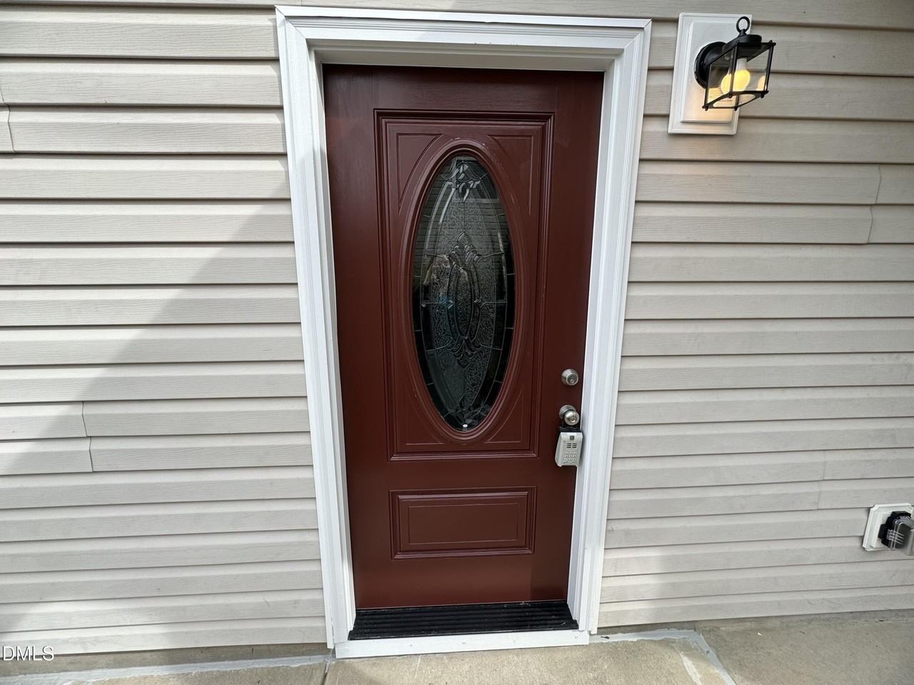 4028 Remington Oaks Cir - Photo 3 of 8