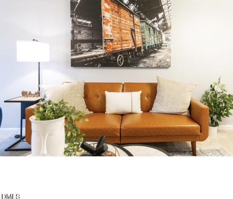 3904 Swinton St - Photo 4 of 20