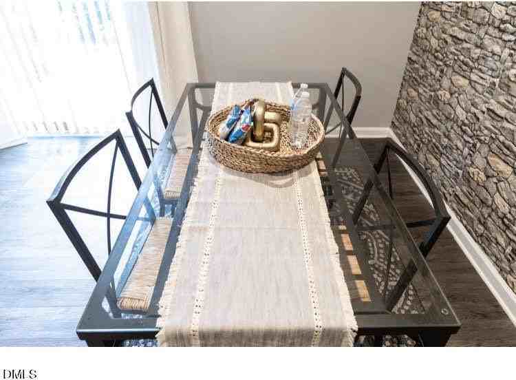 3904 Swinton St - Photo 6 of 20