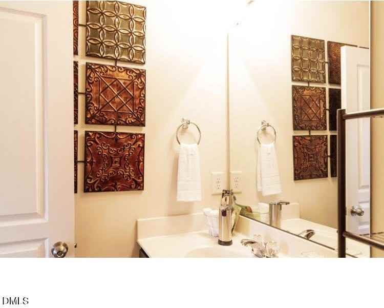 3904 Swinton St - Photo 7 of 20