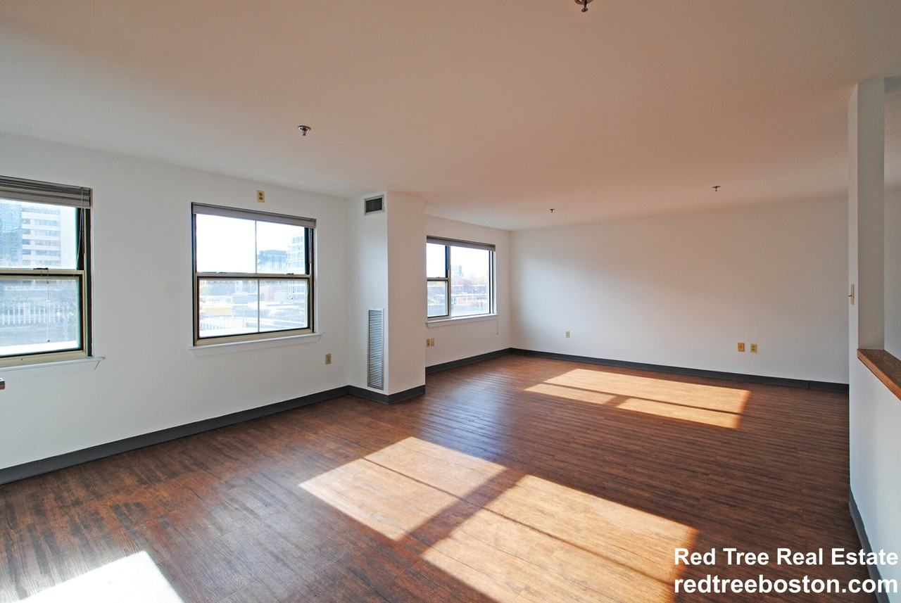 5 Pine St #C - Photo 3 of 19