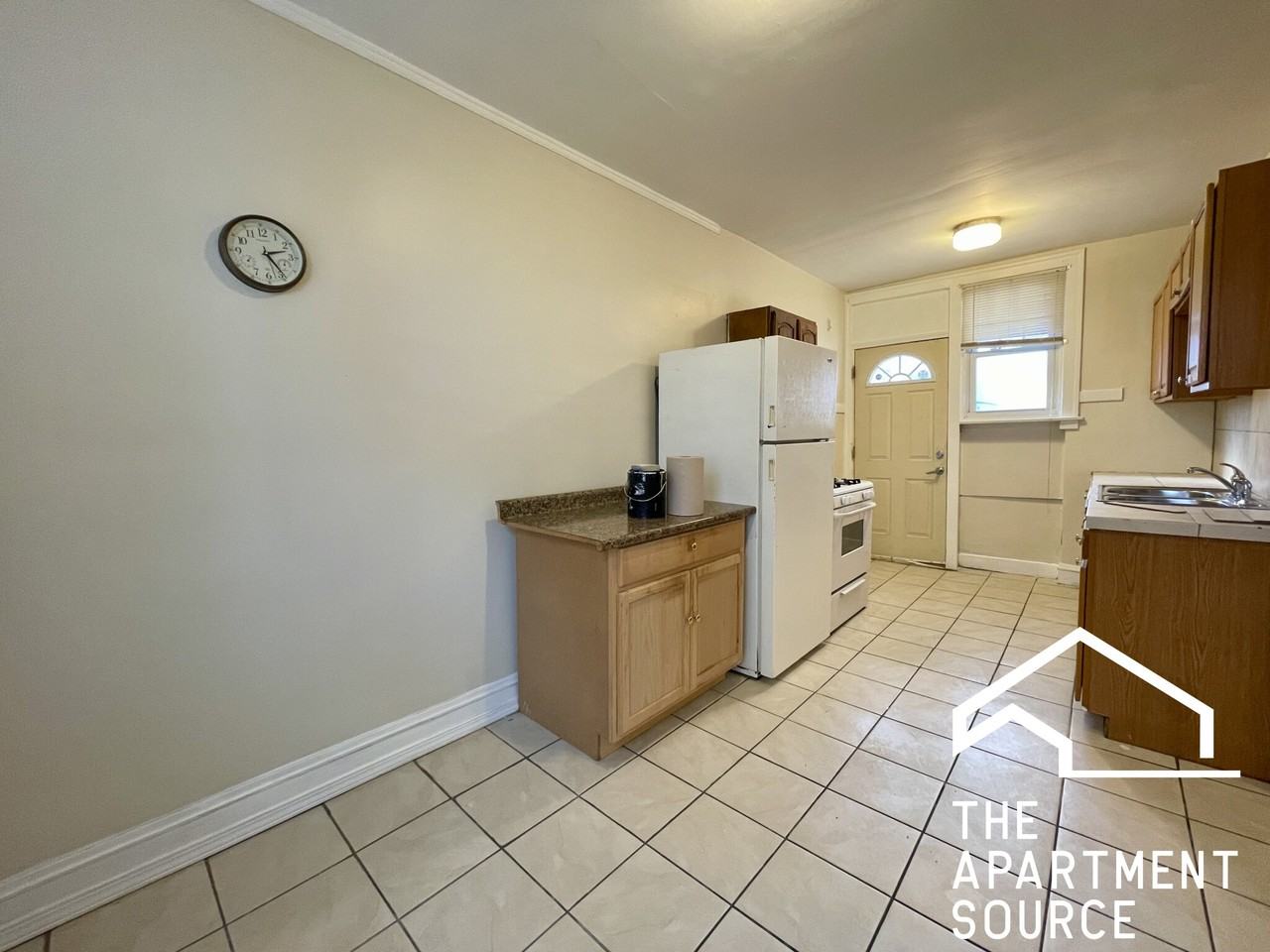 2402 N Leclaire Ave #3 - Photo 5 of 10