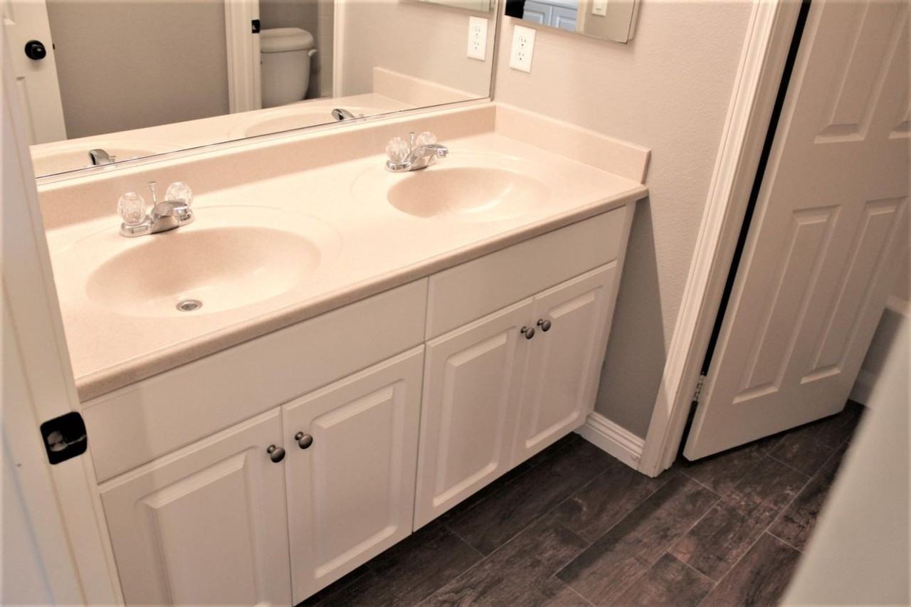 25556 Cedar River Ct - Photo 2 of 19