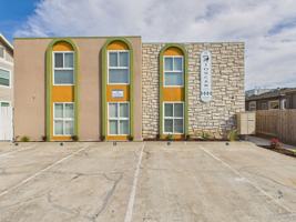 featured image of 4659 North Ave