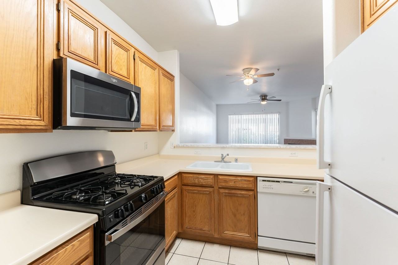 7163 S Durango Dr #113 - Photo 7 of 11