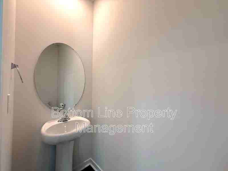 14240 Wilson Mac Ln - Photo 4 of 32