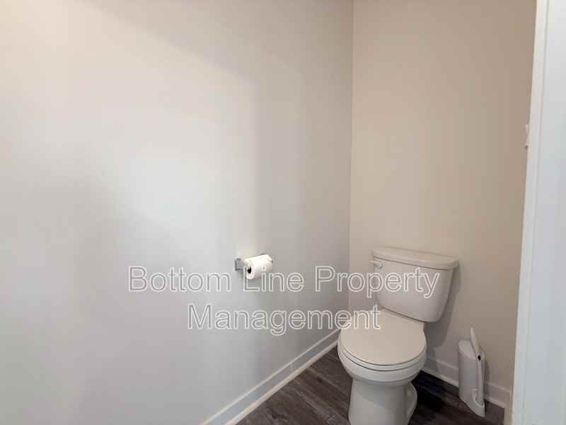 14240 Wilson Mac Ln - Photo 5 of 32