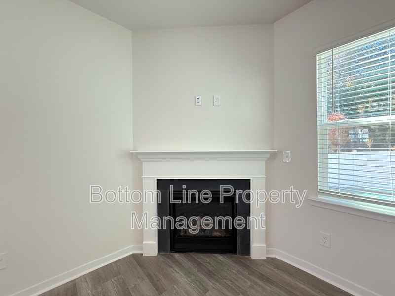 14240 Wilson Mac Ln - Photo 7 of 32