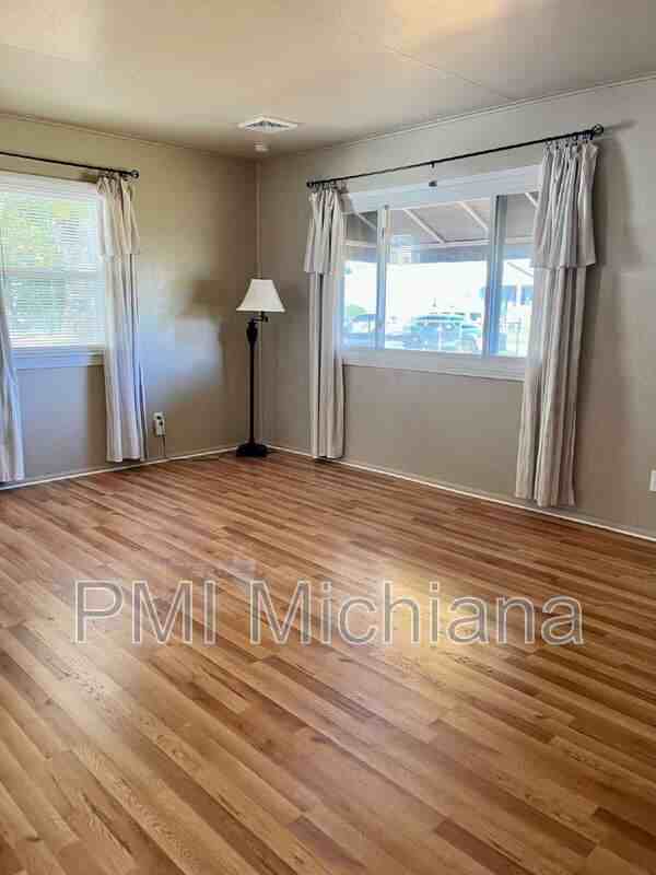 519 Grand Blvd - Photo 3 of 14