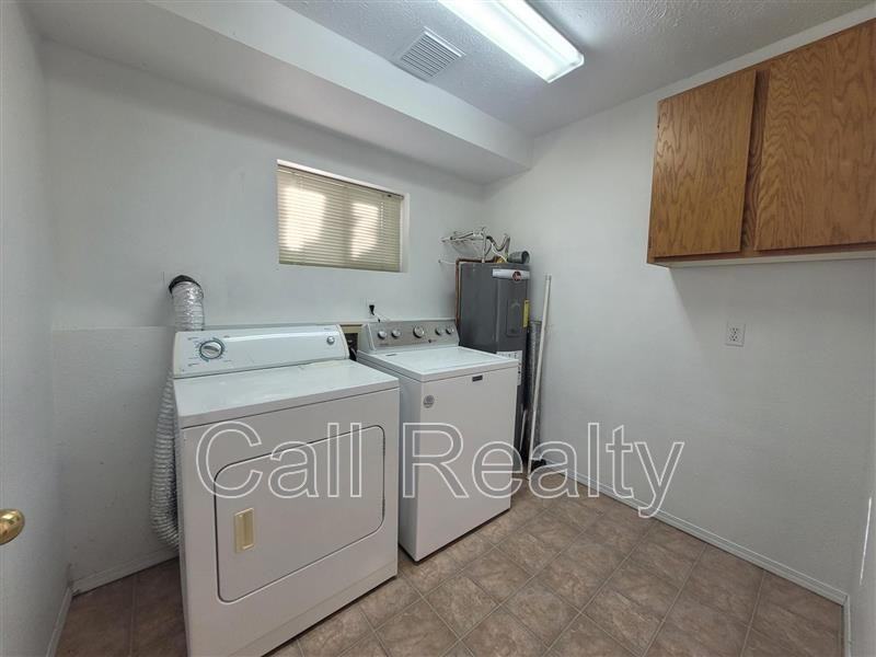 10714 E Augusta Ave - Photo 7 of 12