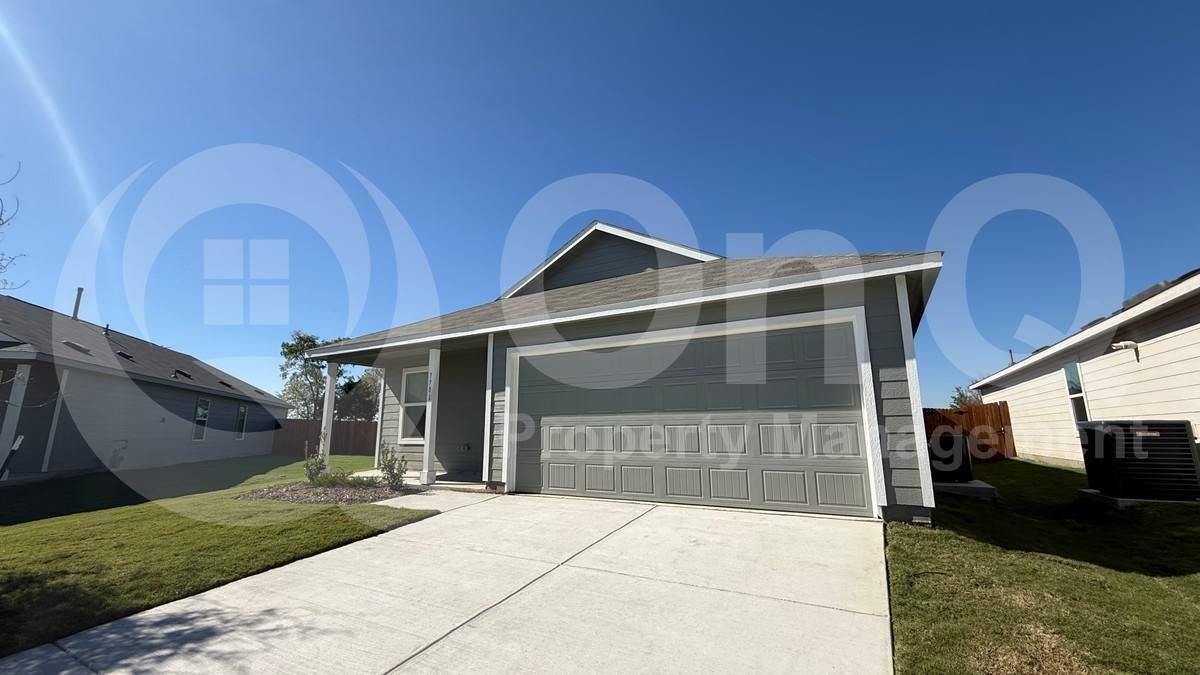 7701 Rutherford Ln - Photo 3 of 10