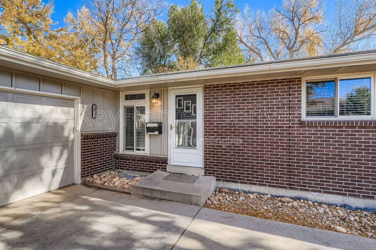 10503 W 62nd Pl - Photo 3 of 10