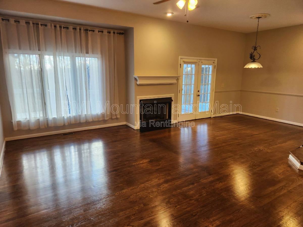 4000 Laurel Park Hwy - Photo 6 of 10