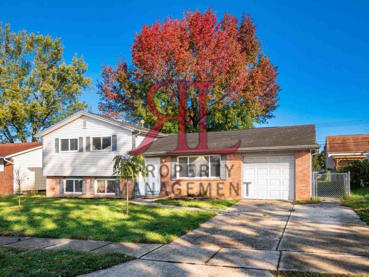 3102 Elmreeb Dr - Photo 2 of 10