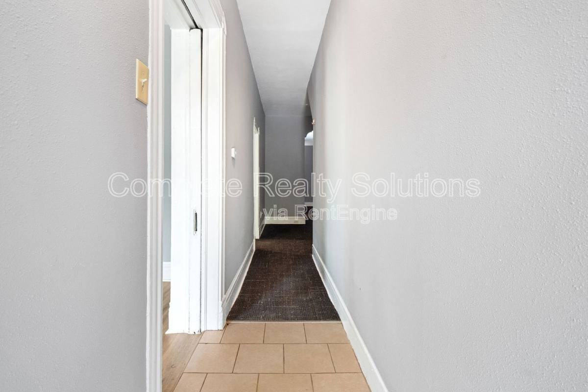 5132 Kensington Ave #2 - Photo 3 of 10