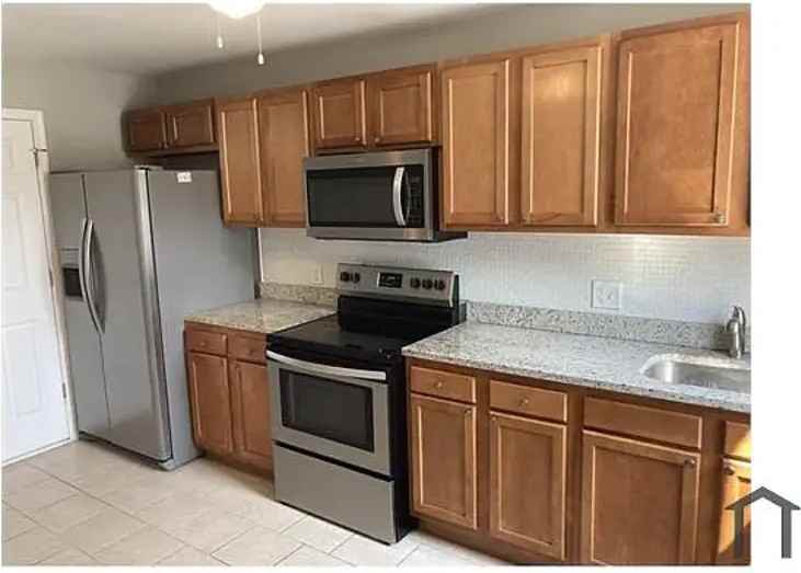 1105 N Collington Ave - Photo 4 of 14