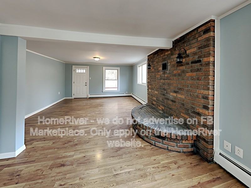 101 S Rock St - Photo 4 of 14