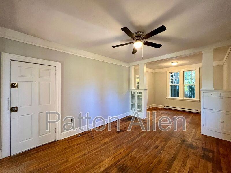 28 Broad St #4 - Photo 3 of 17