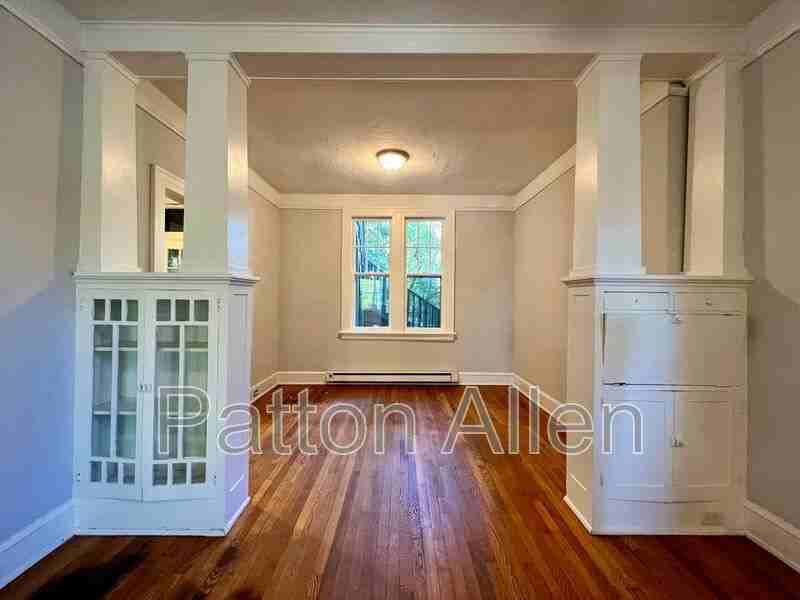 28 Broad St #4 - Photo 4 of 17