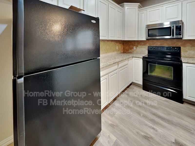 144 Castleridge Drive #B - Photo 7 of 32