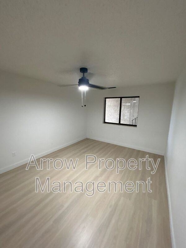 203 E Arbor Ave - Photo 7 of 14