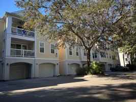 featured image of 60 Fenwick Hall Aly #237