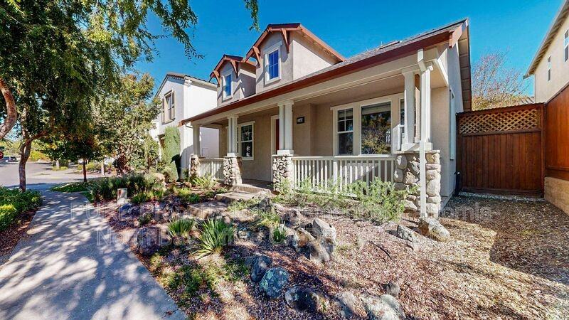 2148 Nectarine Drive - Photo 4 of 50