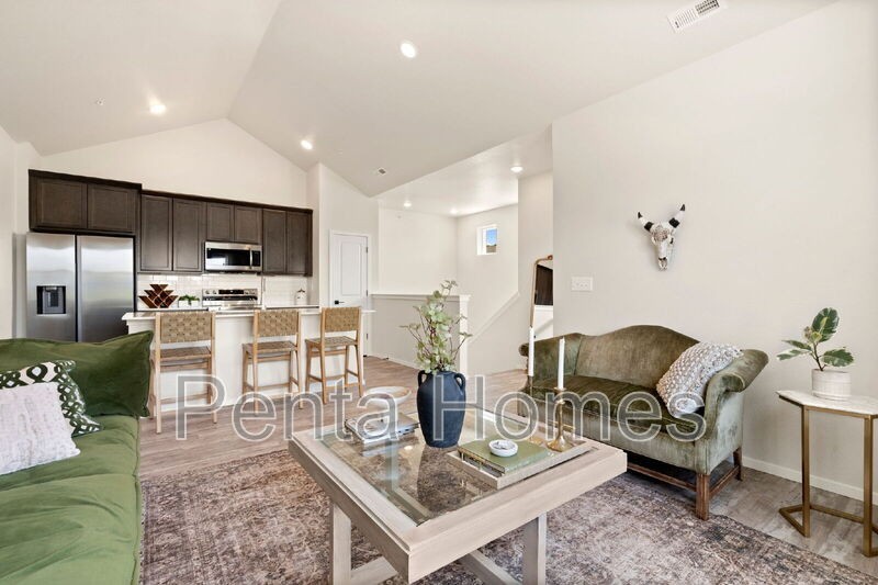 2702 Barnstormer St #A - Photo 5 of 27