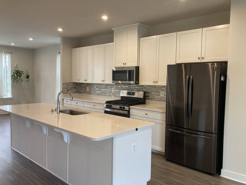 301 Theodora Way - Photo 5 of 16