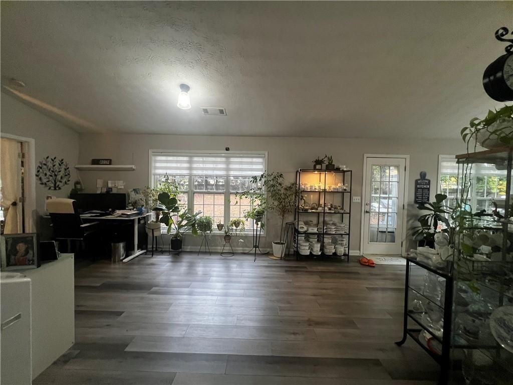 130 Morning Glen Dr - Photo 5 of 21