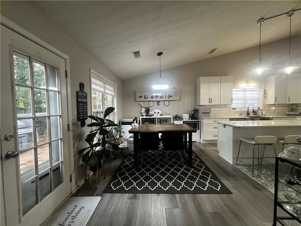 130 Morning Glen Dr - Photo 6 of 21