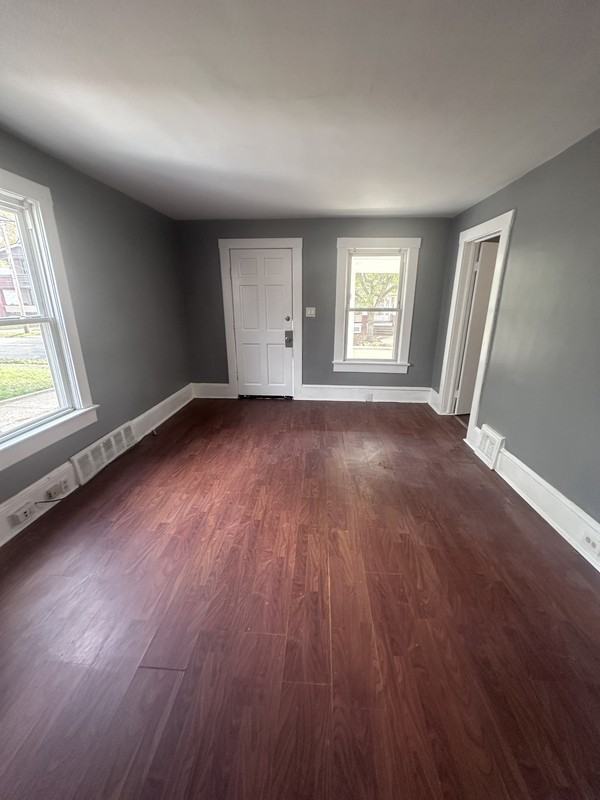 4704 Behrwald Ave - Photo 3 of 15