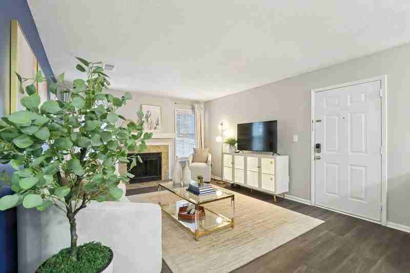 Wood Pointe Apartment Homes - Photo 4 of 35