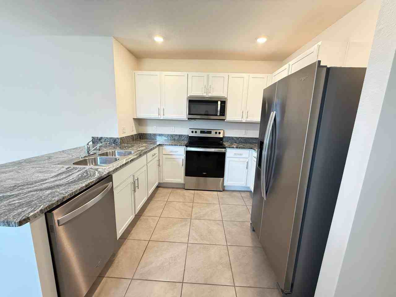 16942 Trite Bend St - Photo 4 of 34