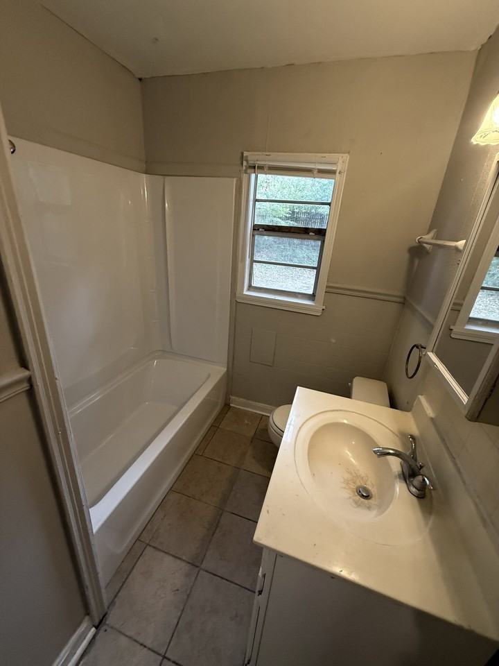 3518 Hendricks Avenue - Photo 7 of 13