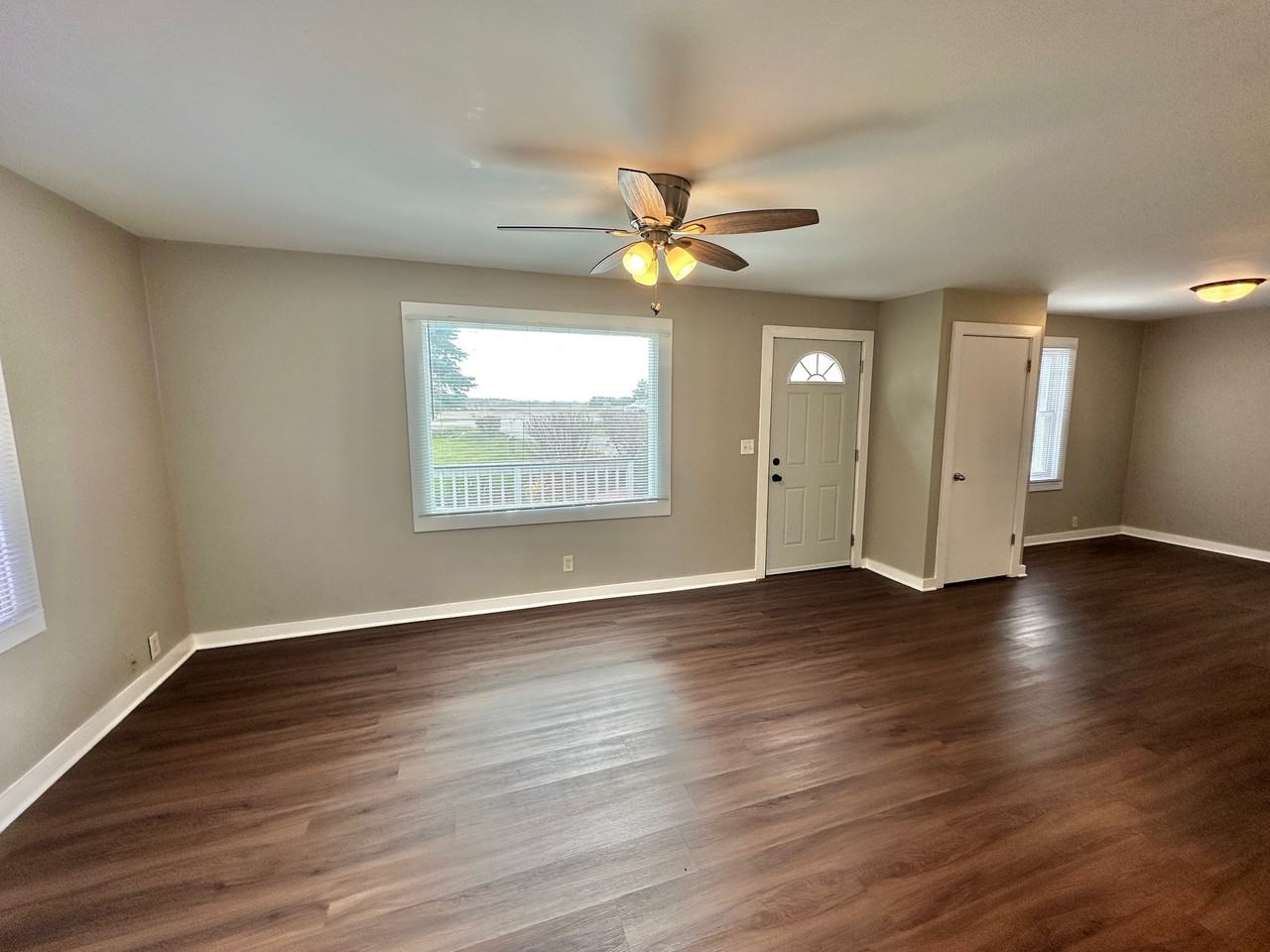 11408 Il Route - Photo 2 of 36