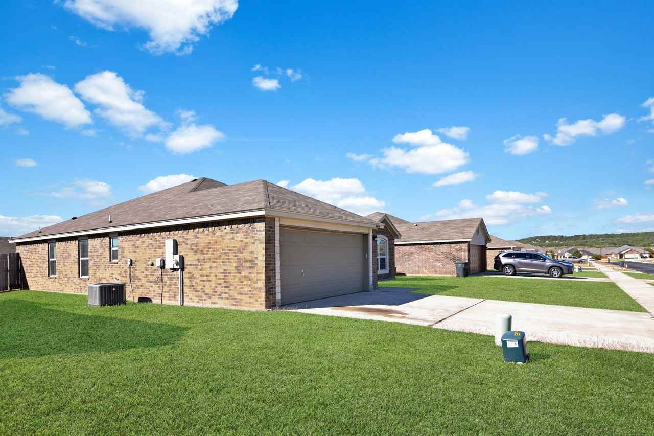 4404 Colonel Dr - Photo 2 of 22