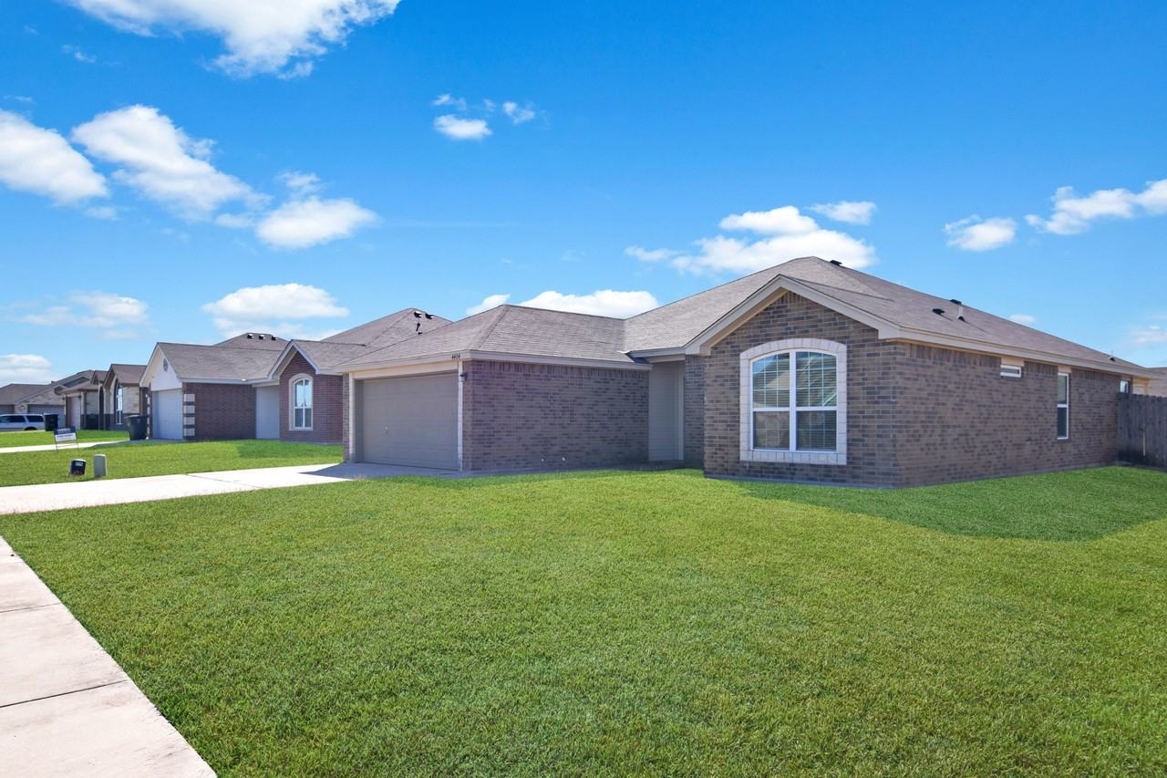 4404 Colonel Dr - Photo 3 of 22