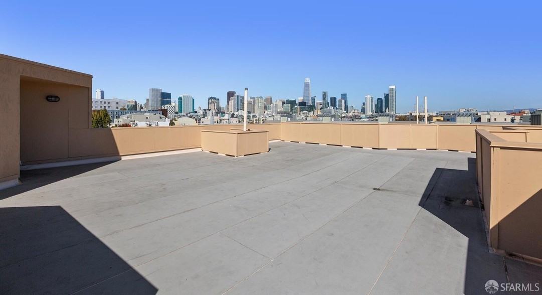 125 Gilbert St - Photo 2 of 18