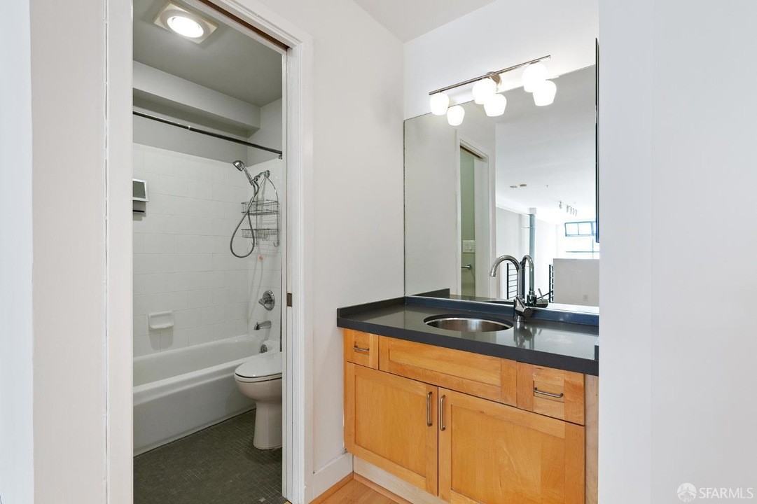 125 Gilbert St - Photo 3 of 18