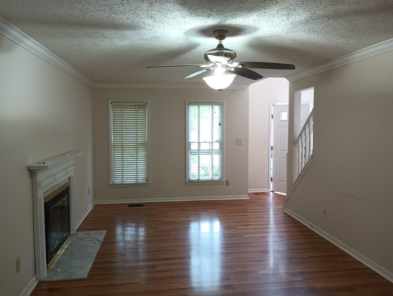 10 Sugar Creek Ct - Photo 6 of 22