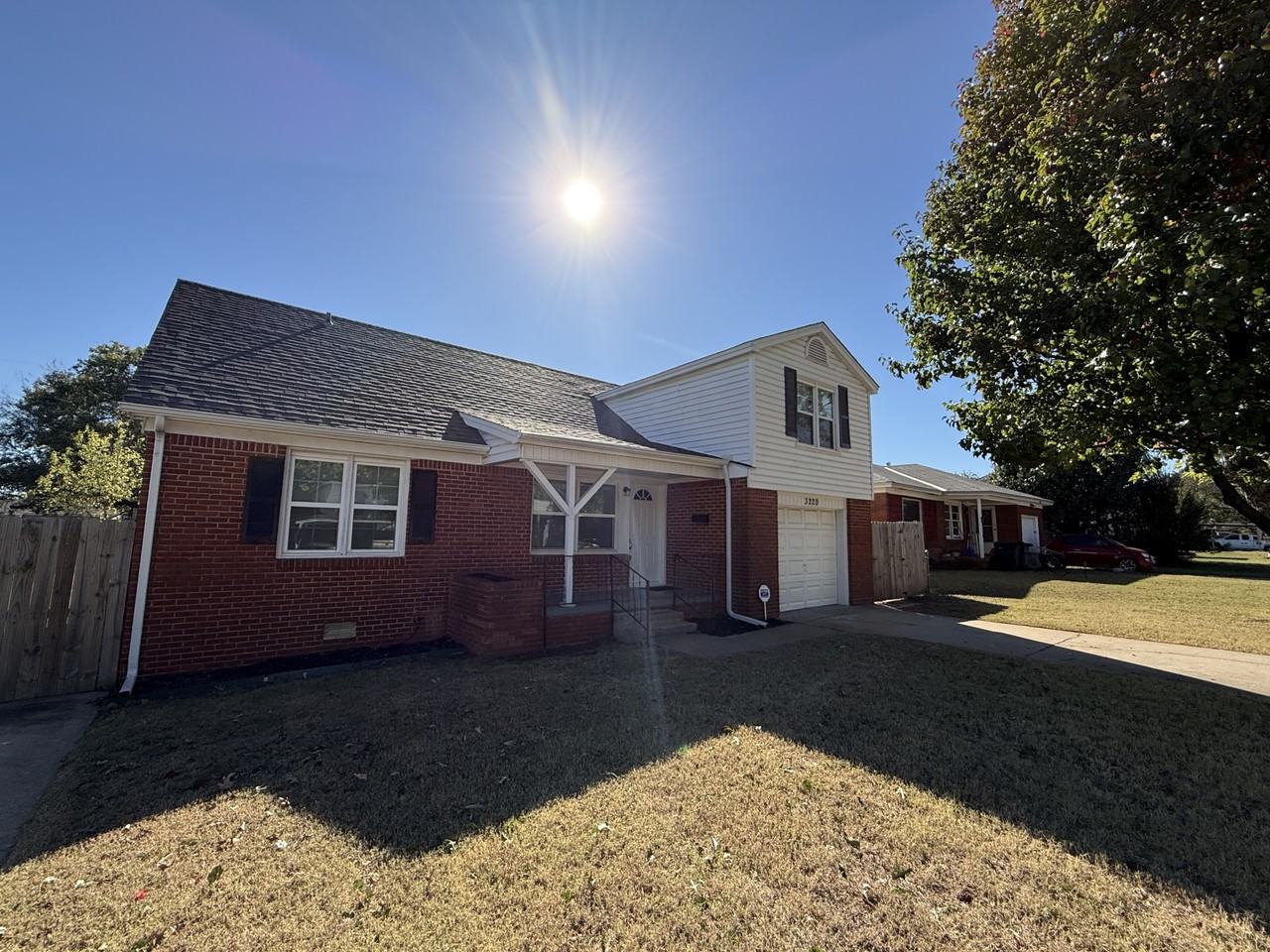 3220 Se 20th St - Photo 2 of 14